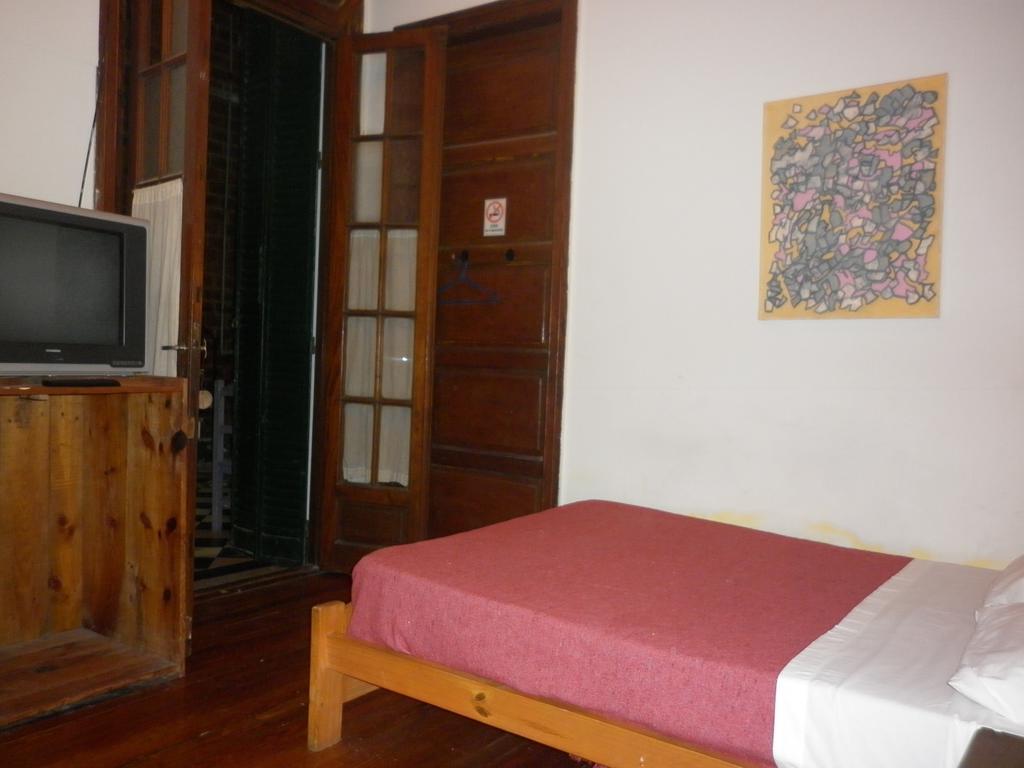 VI Luz Y Entre Hostel Ciudad Autónoma de Ciudad Autónoma de Buenos Aires Habitación foto